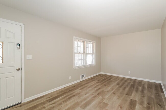 Foto del edificio - 3276 Elm St