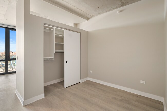 Foto del edificio - 4578 N Broadway