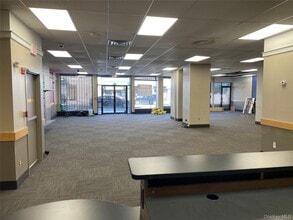 Building Photo - 490 S Broadway