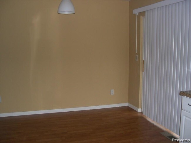 Foto del edificio - 6576 Geronimo St