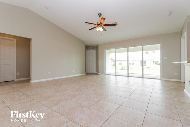 Foto del edificio - 1305 NW 11th Terrace