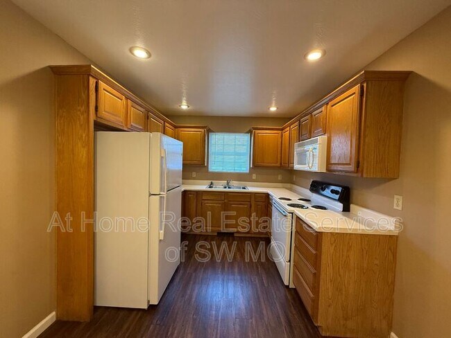 Foto del edificio - 1053 S Missouri Ave