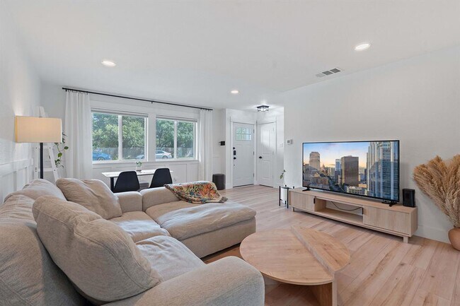 Foto del edificio - 5001 Dove Springs Dr