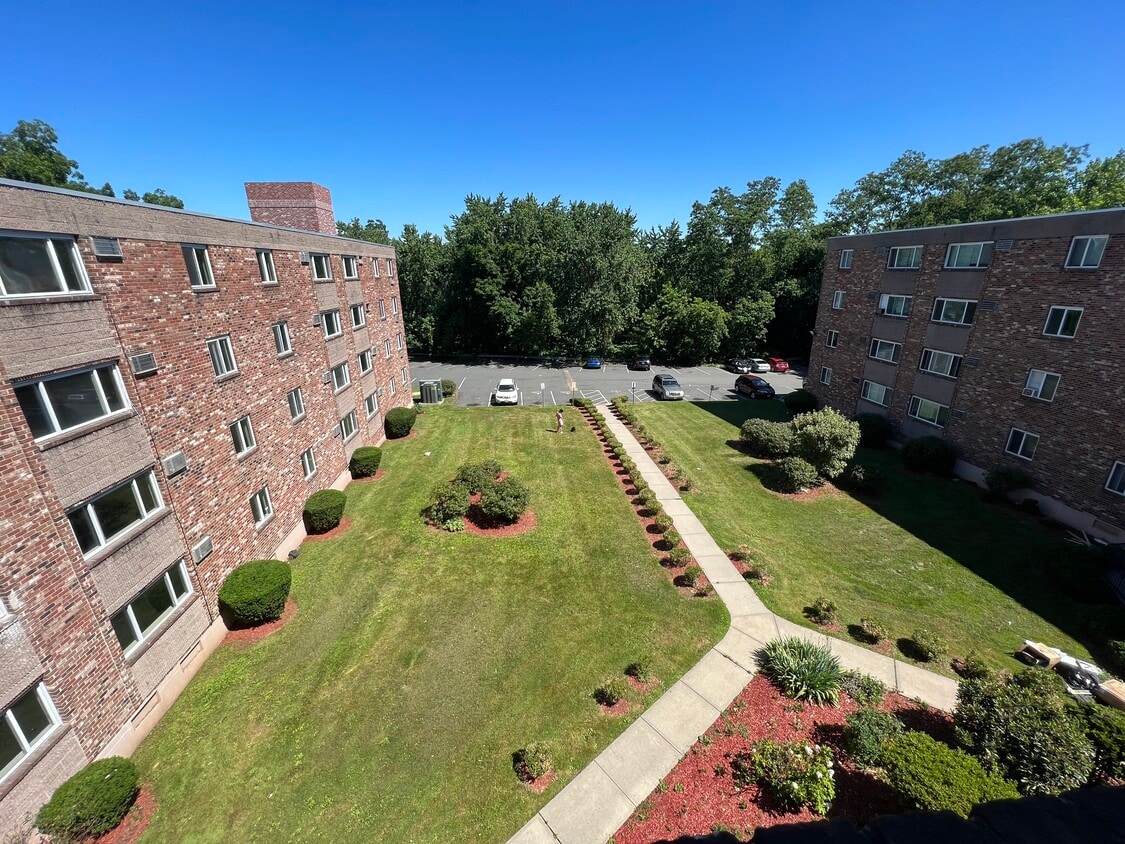 Foto principal - Concord Hills Apartments