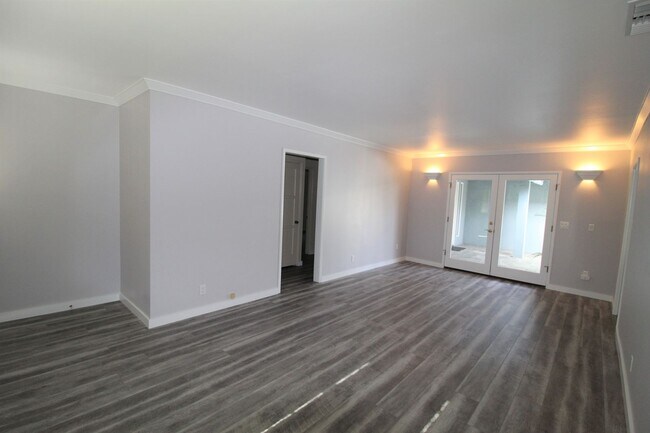 Foto del edificio - Quaint Home in Desirable Midtown Neighborhood!