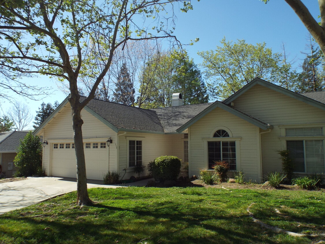 Primary Photo - Gorgeous House in California Park Neighbor...
