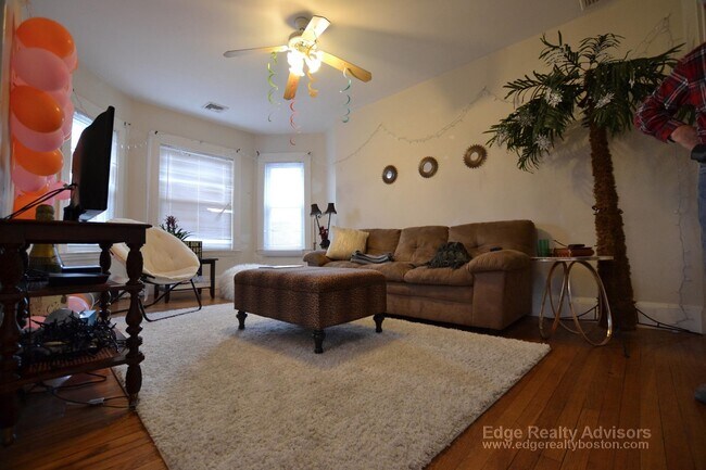 Foto del edificio - 207 Chestnut Ave