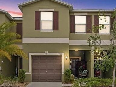 Building Photo - Spacious Townhome with Pond Views | 3BR + Loft + Screened Patio