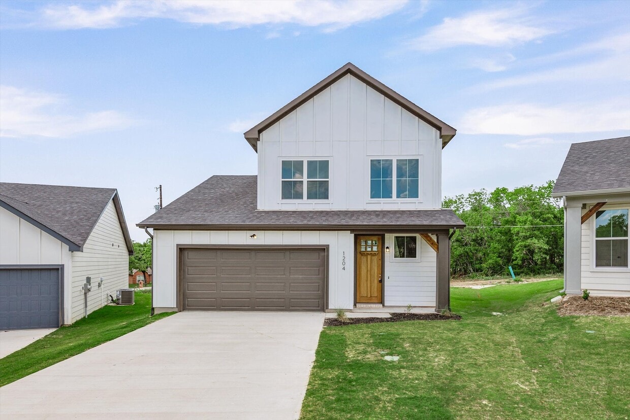 Foto principal - 1207 Chestnut Ct