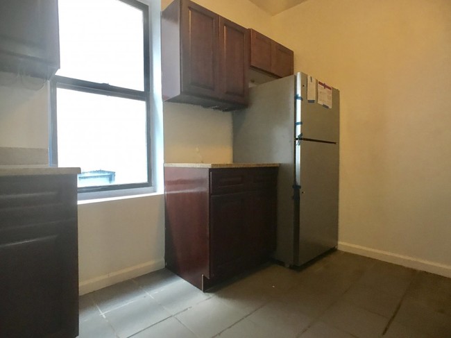 Foto del edificio - 504 W 159th St