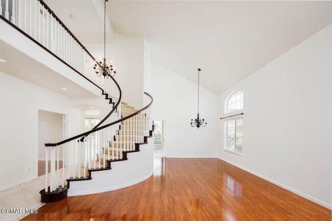 Foto del edificio - 1851 Fox Springs Cir