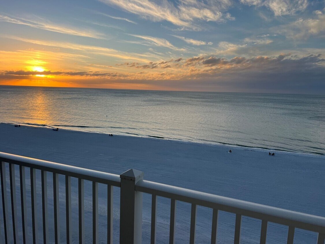 Foto del edificio - 1586 Gulf Blvd
