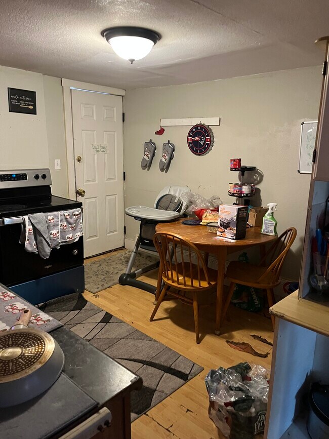 Foto del edificio - 13 Albro Ave