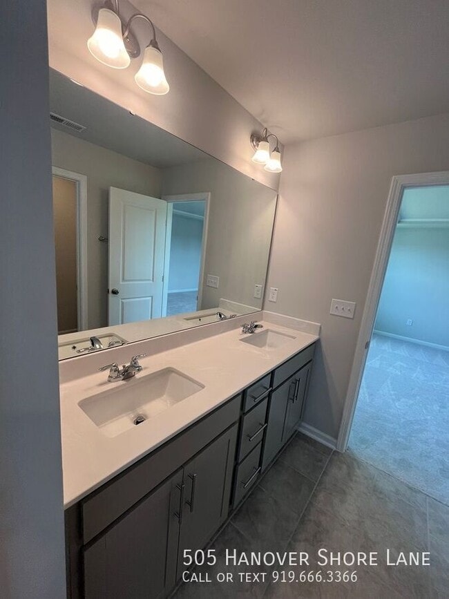 Building Photo - 505 Hanover Shr Ln