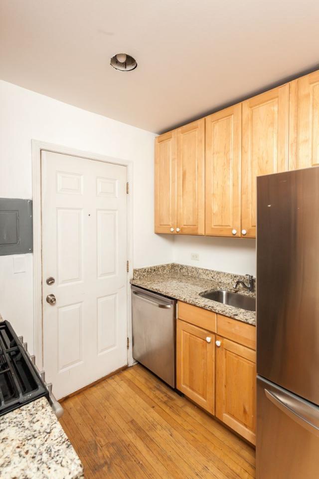 Foto del edificio - 1 bedroom in Chicago IL 60614