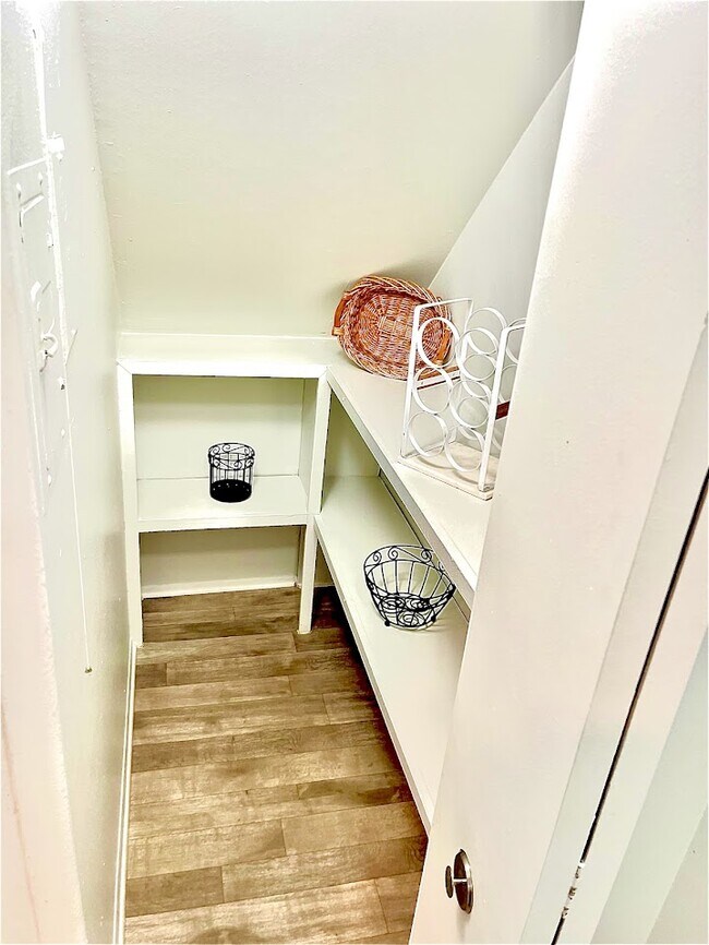 Coppertree Townhomes Apartments in Taylor, MI