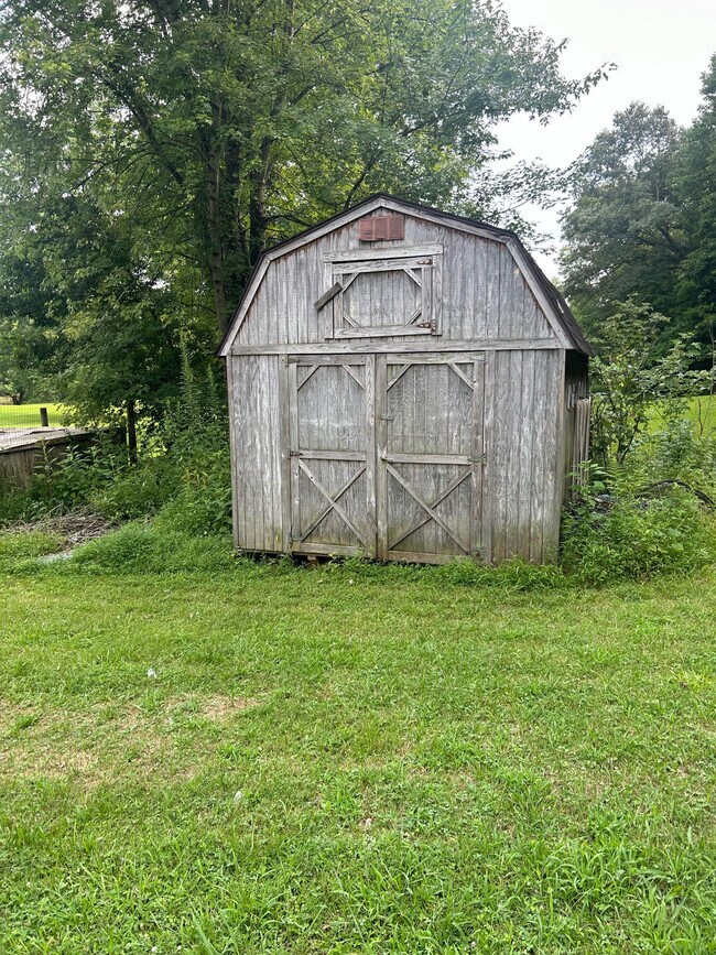 Foto del edificio - 3816 Blooming Grove Rd