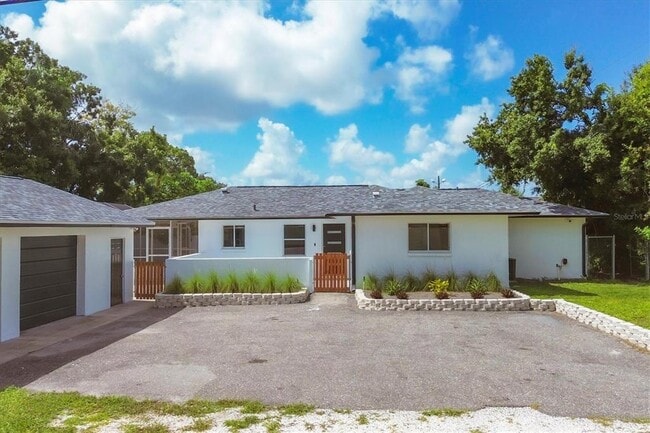Building Photo - 201 Honore Ave