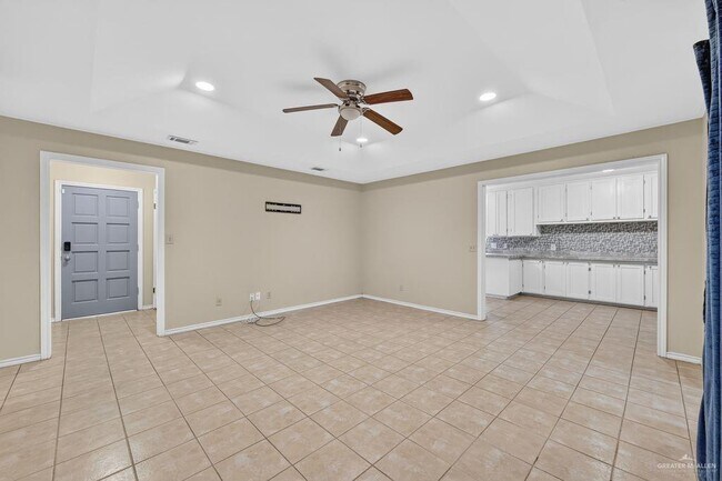 Foto del edificio - 17 Goldcrest Ave