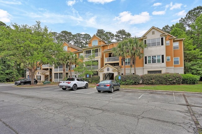 Building Photo - 1205 Walden Park Dr