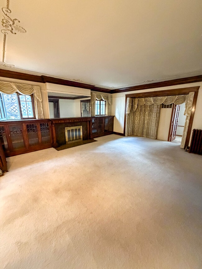Building Photo - 750 Washington St