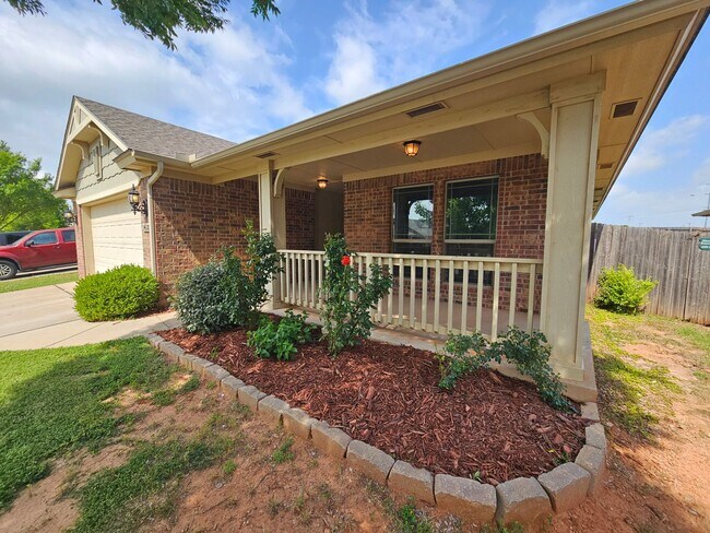Building Photo - (3) Bed/(2) Bath in Green Leaf Trails! Ava...