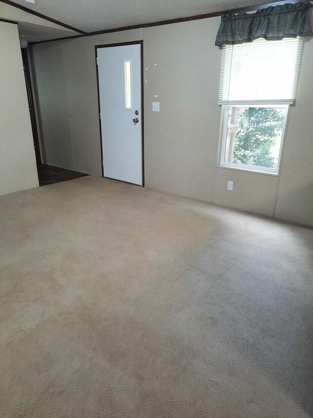 Primary Photo - $1000 - 2 Bedroom / 2 Bath Mobile Home in ...