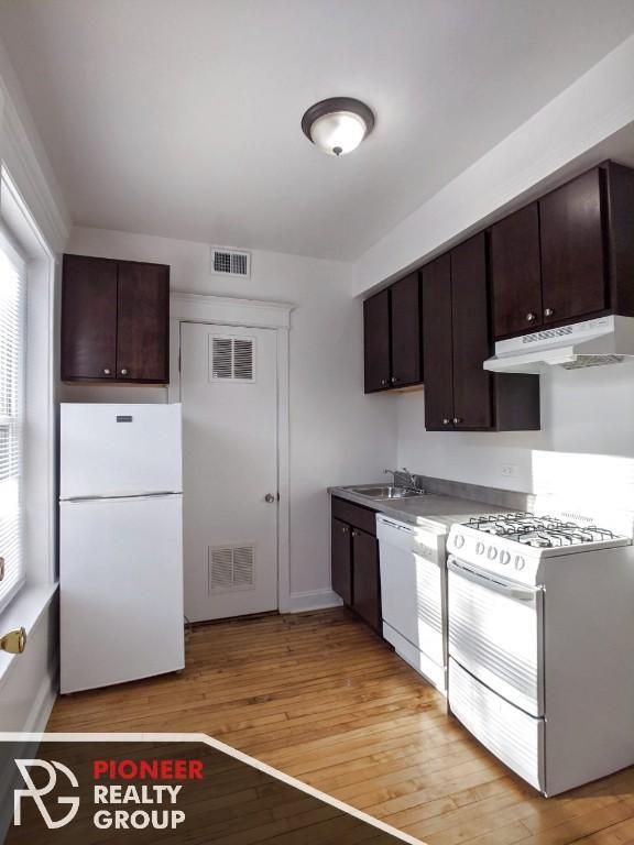 Building Photo - 2 bedroom in CHICAGO IL 60651
