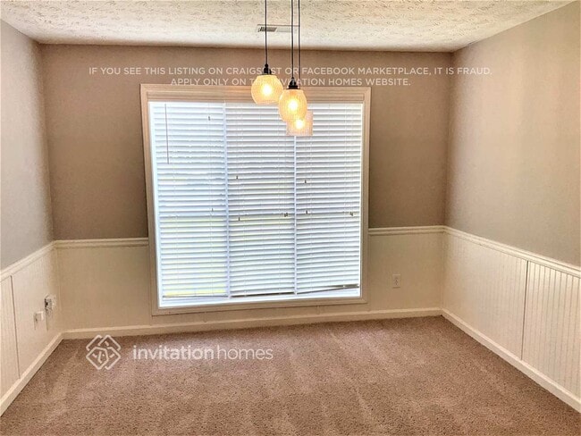 Foto del edificio - 715 Hunters Ln