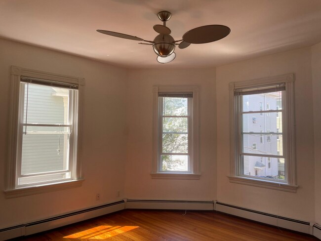 Building Photo - 6 Ellery St