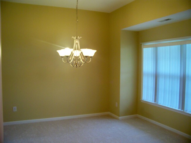 Building Photo - 104 Blackheath Dr