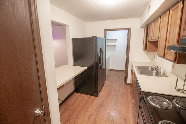 Building Photo - 506 Columbia Dr