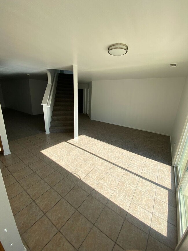 Foto del edificio - Apply Now to Schedule Viewing.