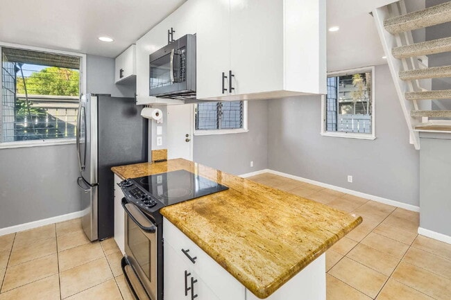 Building Photo - FOR RENT – 3BD / 2.5BA Townhome in Holaniku Hale (Mililani)