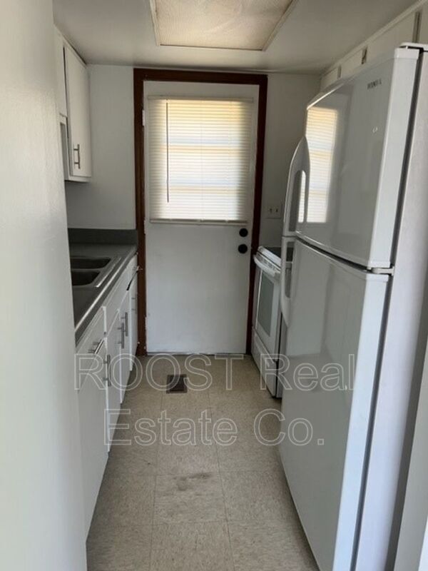 Foto del edificio - 2408-2414 Red Coach Dr