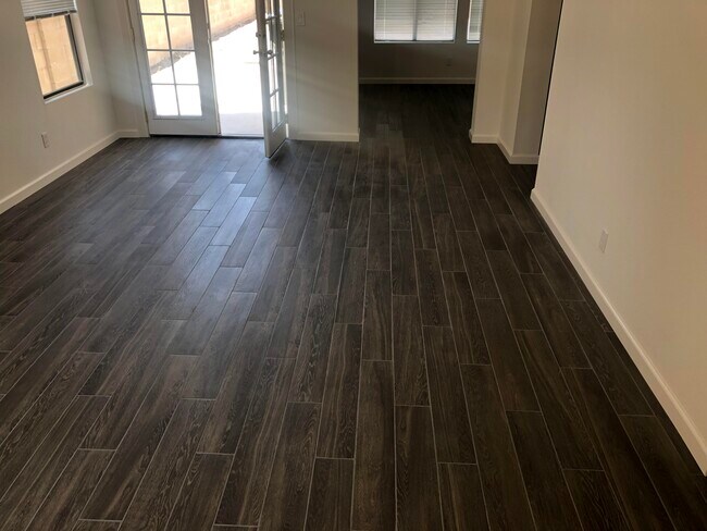 Foto del edificio - 147 Coventry Dr