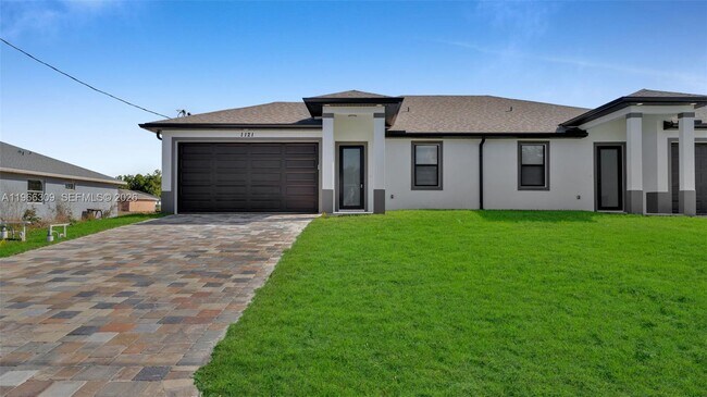 Building Photo - 1121 Hightower Ave S