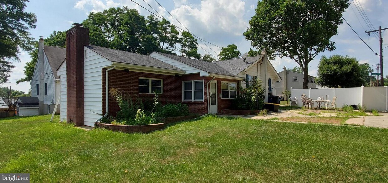 960 Virga Ave, Levittown, PA 19054 House Rental in Levittown, PA