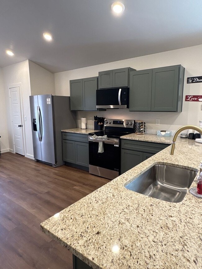 Foto del edificio - Brand-New 3/2/2 in Willowbend – Appliances Included & Family-Friendly Location!!