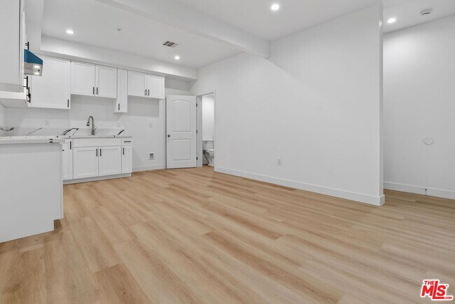 Foto del edificio - 11444 Oxnard St