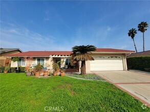 Building Photo - 15375 Manzanita Dr