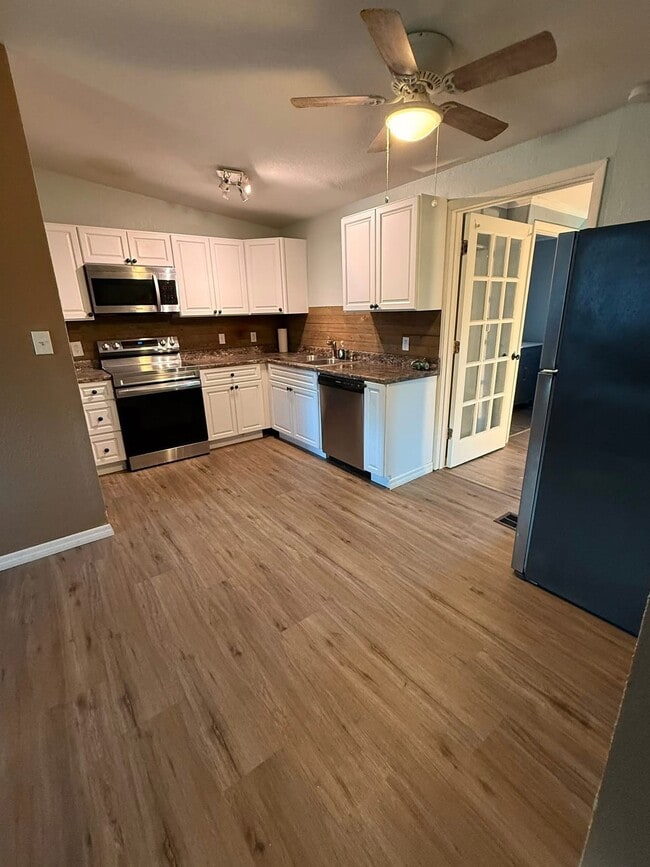 Building Photo - 10495 118th Ave N