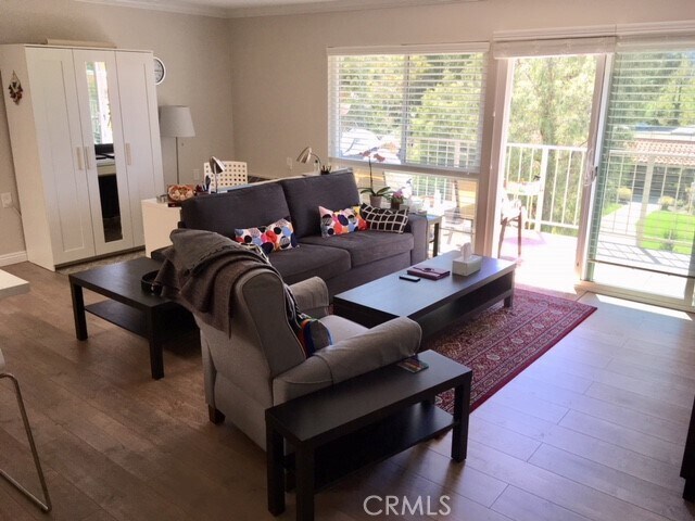 Foto del edificio - 897 Ronda Sevilla