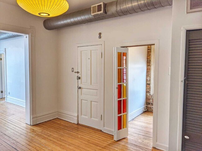 Foto del edificio - 1253 N Paulina St