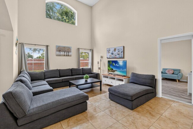 Building Photo - The Manors at Westridge 5-Bedroom Pool & Spa Home | Corner Lot | Main-Floor Primary Suite