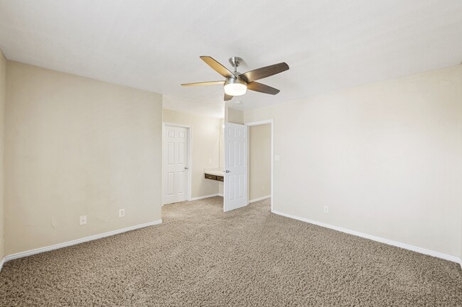 Photo - 10483 Sage Vista Way (South Jordan, UT) House