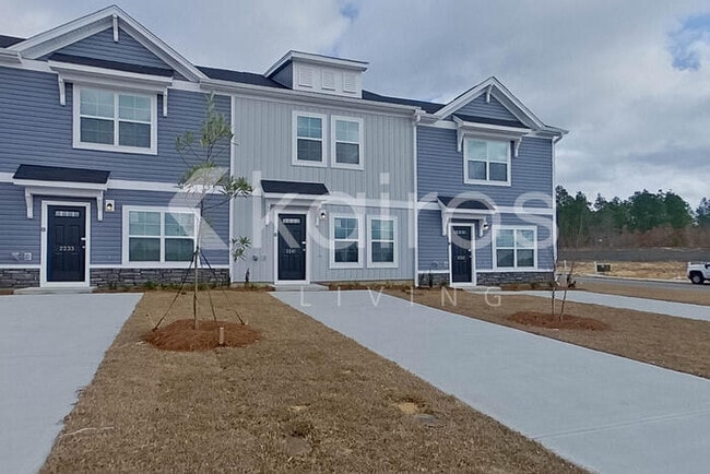 Foto del edificio - 2241 Banyon Cir