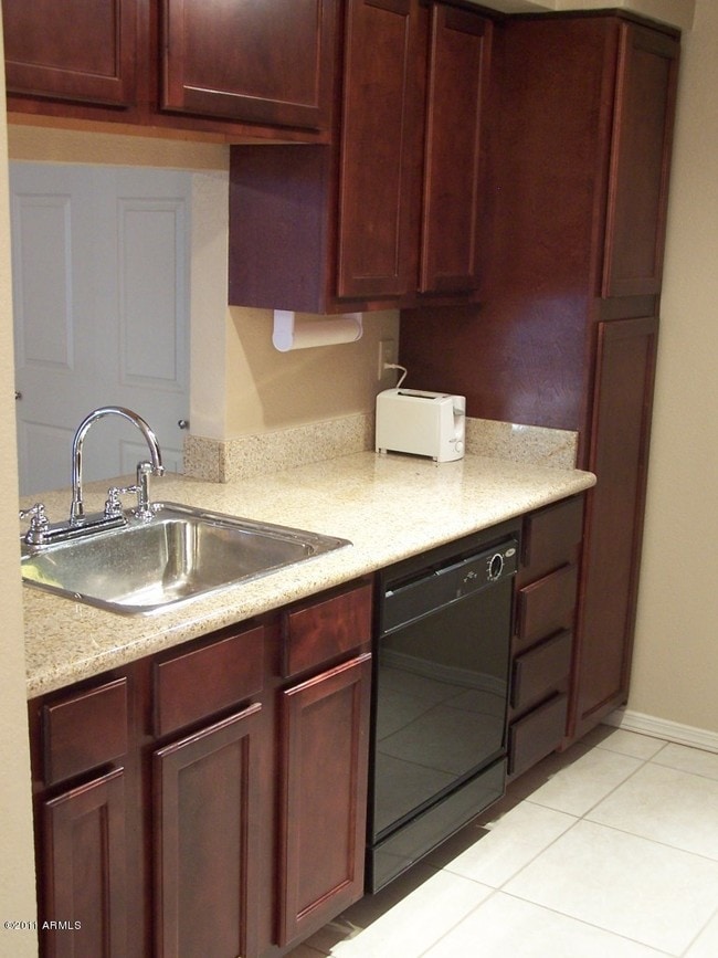 Building Photo - 3500 N HAYDEN Rd