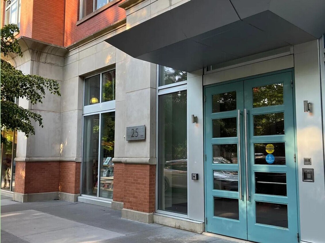 Foto principal - 25 McWilliams Pl