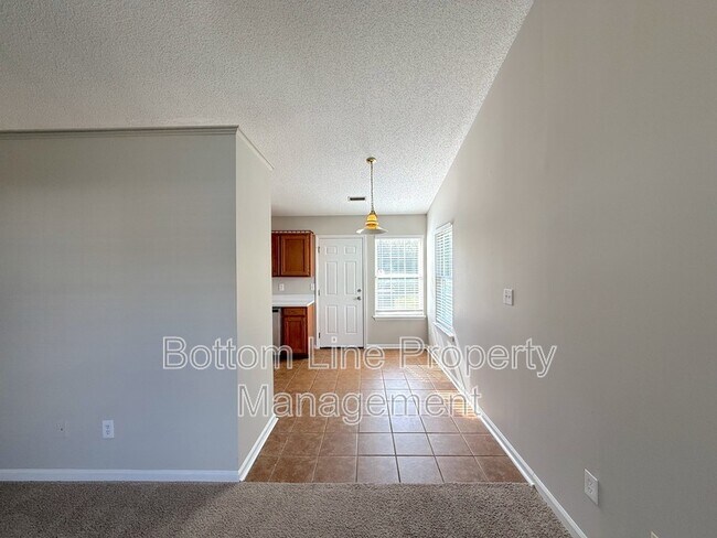Foto del edificio - 6228 Cottageville Ln